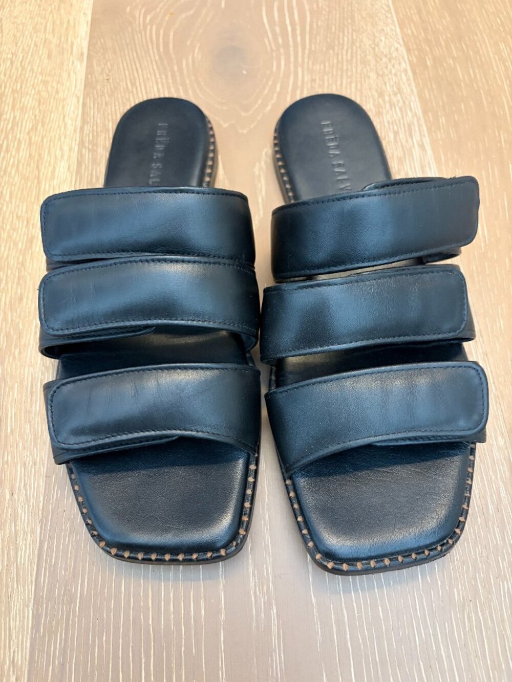 Freda Salvador Alita Padded Strap Slide Sandals Size 9